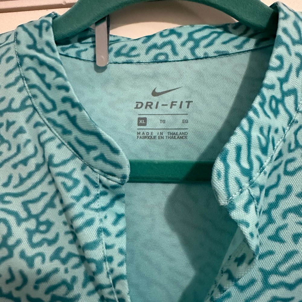 Woman’s Nike Dri Fit shirt